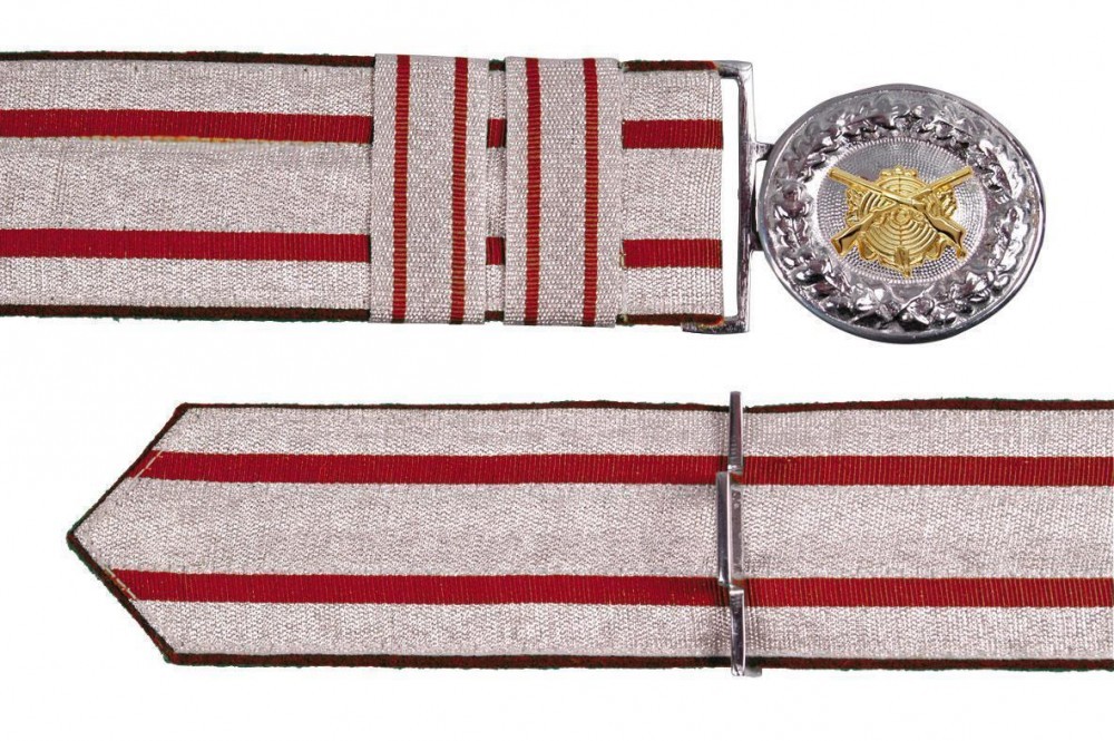 Feldbinde silber mit roten Streifen rot National